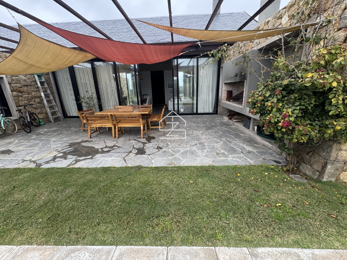 Casa ID.2843 - Casa en alquiler temporal playa Brava 