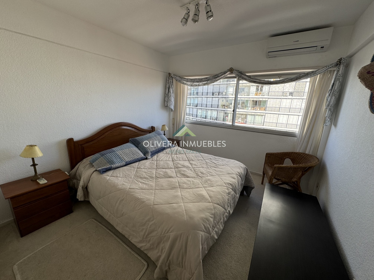 Apartamento ID.12945 - Apartamento de 3 dormitorios en venta en Punta del Este 