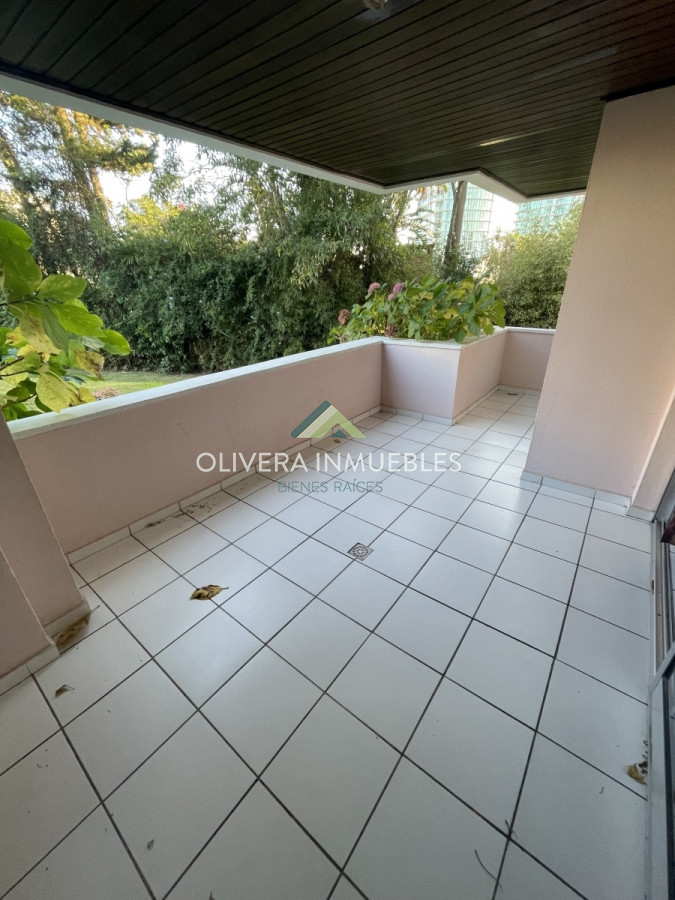 Apartamento ID.10530 - Apartamento de 3 dormitorios , Mansa Punta del Este 