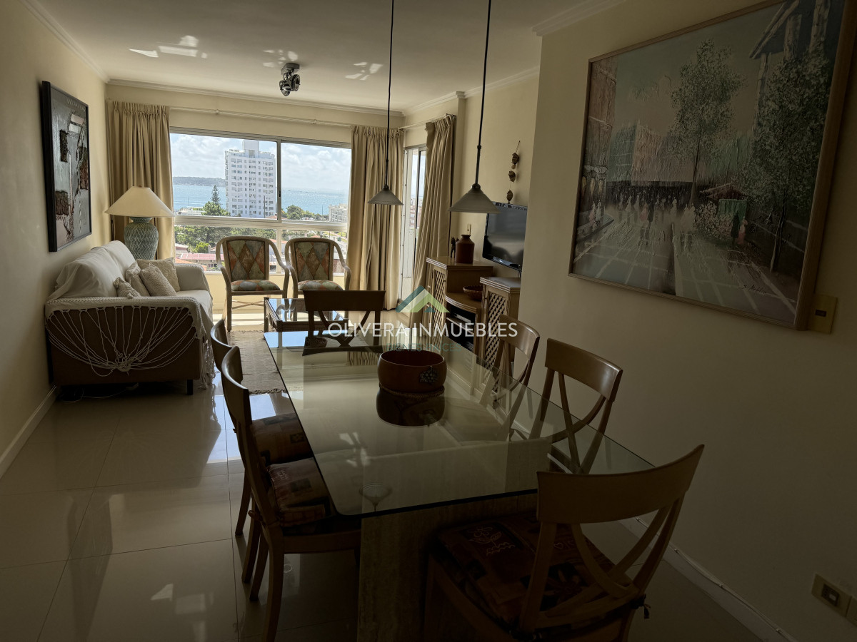 Apartamento ID.12304 - Apartamento en venta de 3 dormitorios en Aidy Grill , Punta del Este 