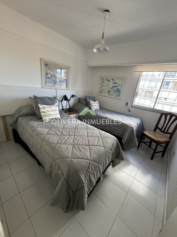 Apartamento ID.12904 - Apartamento en venta de 2 dormitorios , en Punta del Este 