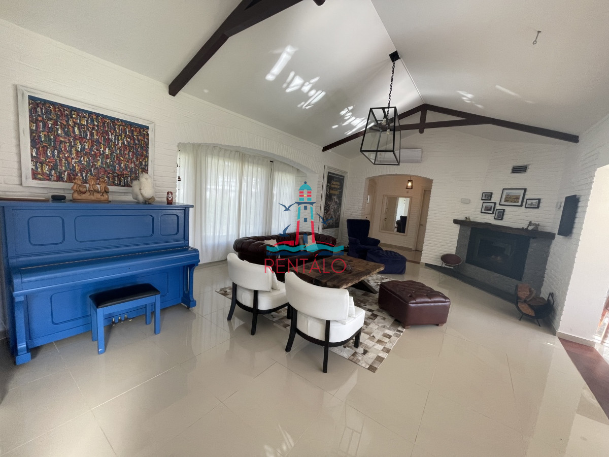 Casa ID.628 - Excepcional casa en alquiler temporal zona  country Punta del Este 