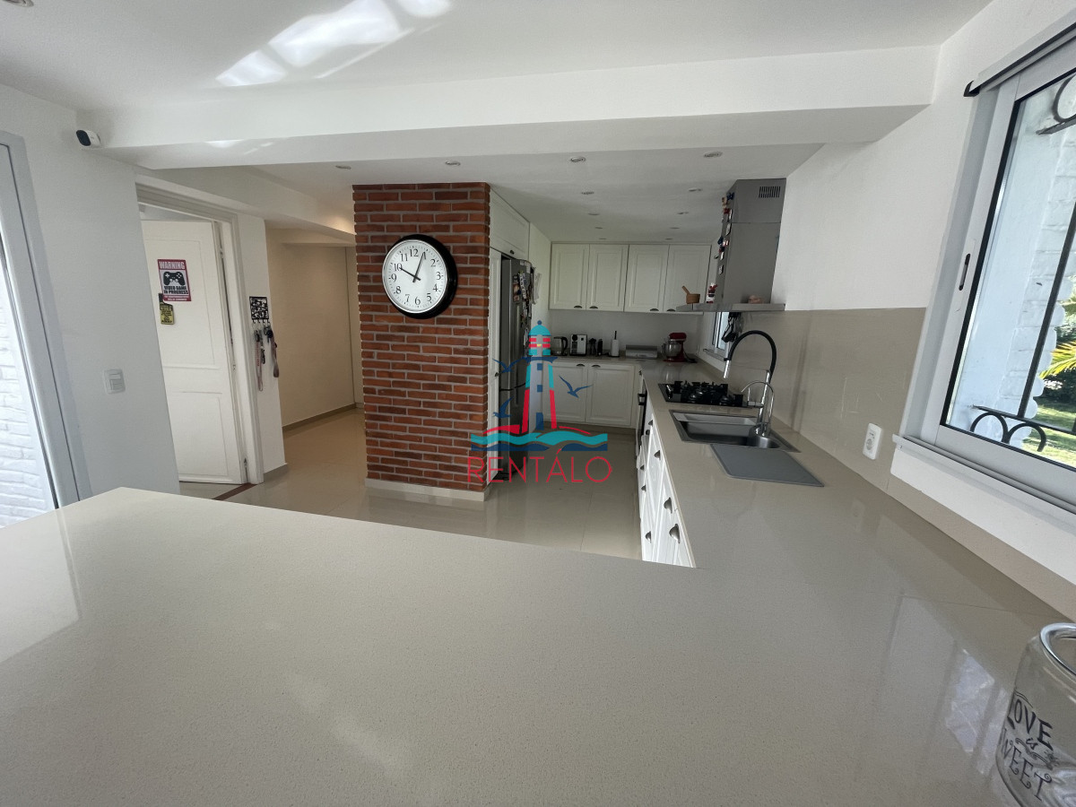 Casa ID.628 - Excepcional casa en alquiler temporal zona  country Punta del Este 