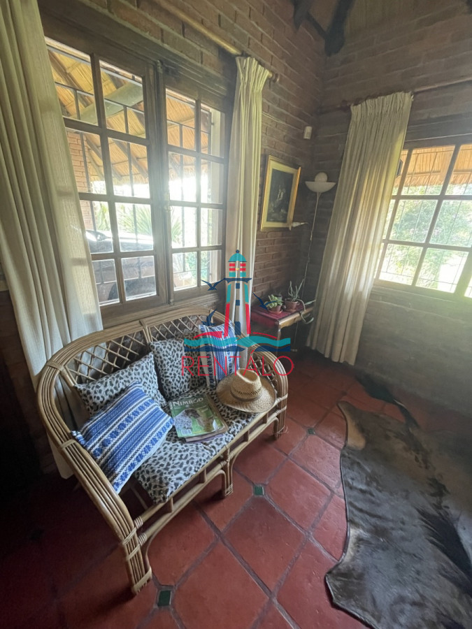 Casa ID.118 - Casa en venta Punta del Este, en Jardines de Cordoba ,  excelente zona 
