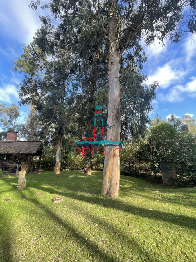 Casa ID.118 - Casa en venta Punta del Este, en Jardines de Cordoba ,  excelente zona 