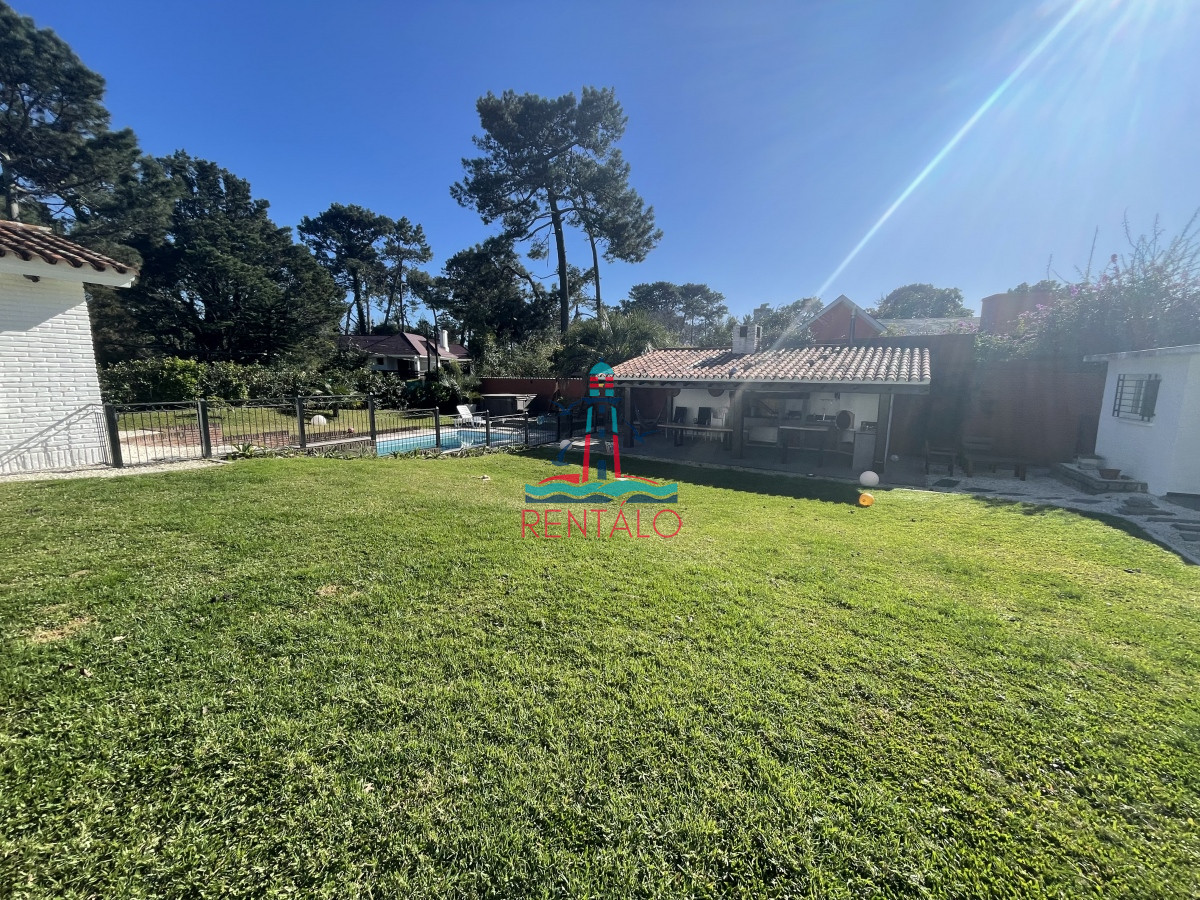 Casa ID.628 - Excepcional casa en alquiler temporal zona  country Punta del Este 