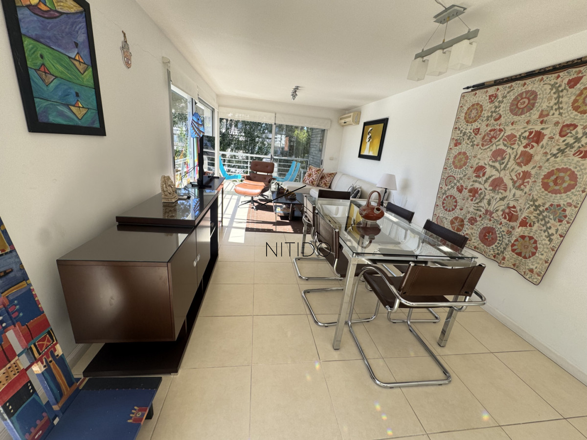 Apartamento ID.692 - Apartamento de 3 dormitorios en venta en la zona de Playa Mansa 