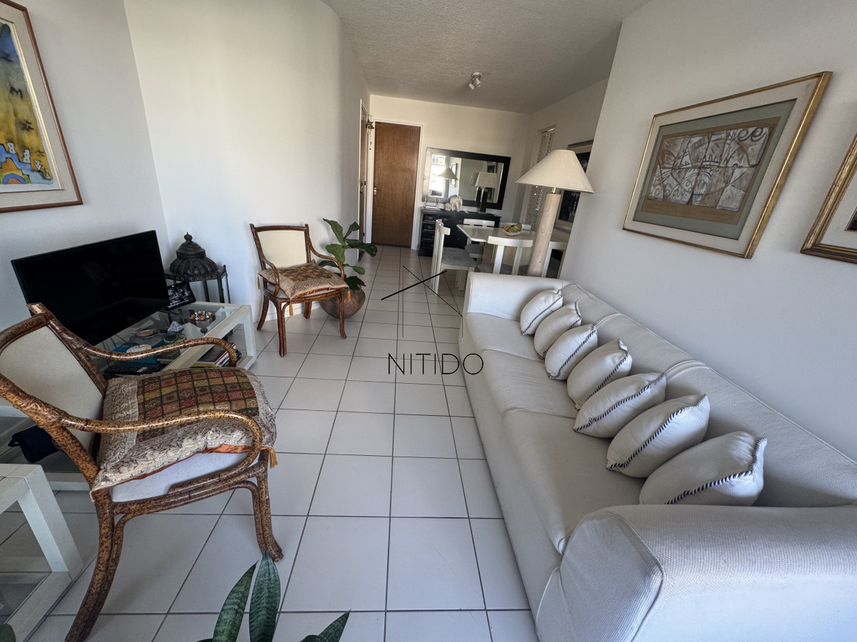 Apartamento ID.169 - Apartamento de 3 dormitorios en playa Mansa . Penthouse con terraza exclusiva