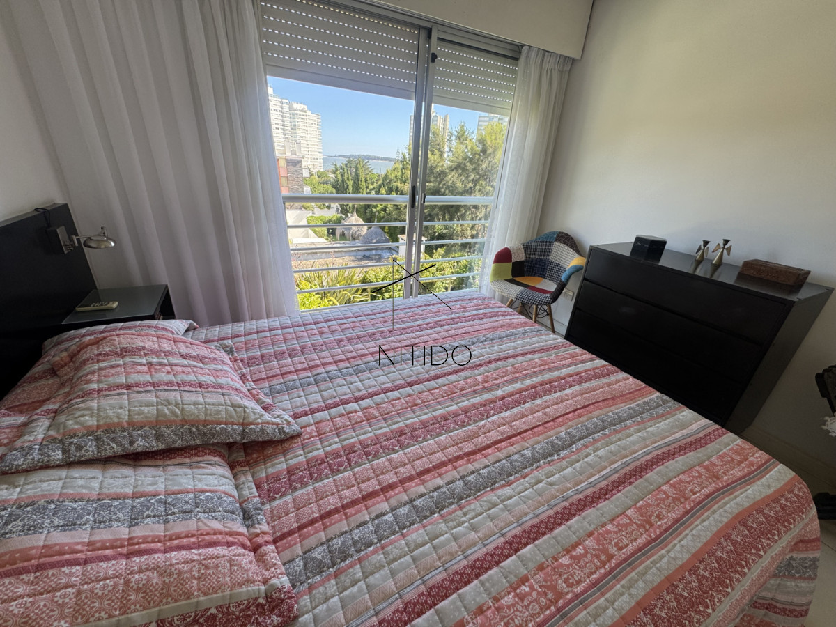 Apartamento ID.692 - Apartamento de 3 dormitorios en venta en la zona de Playa Mansa 