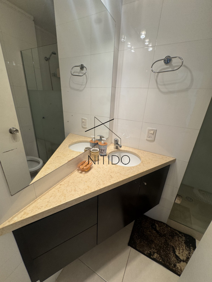 Apartamento ID.692 - Apartamento de 3 dormitorios en venta en la zona de Playa Mansa 