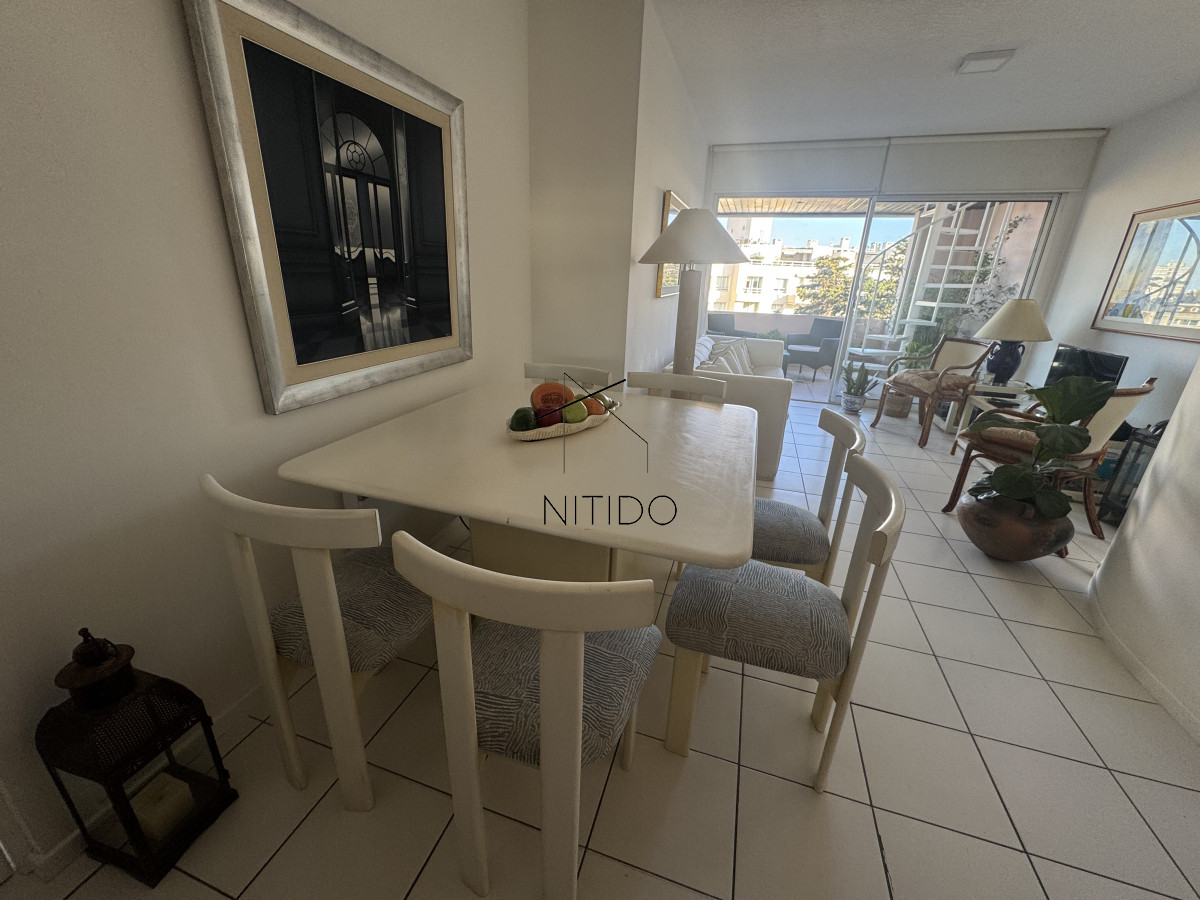 Apartamento ID.169 - Apartamento de 3 dormitorios en playa Mansa . Penthouse con terraza exclusiva