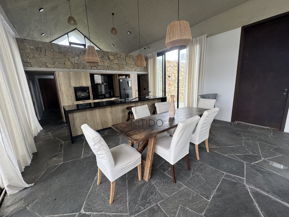 Casa ID.210 - Casa en alquiler temporal playa Brava 