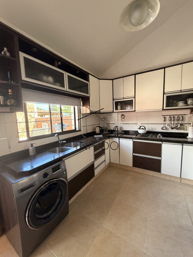 Casa ID.593 - Casa en venta en Punta del Este , Jardines de Cordoba 