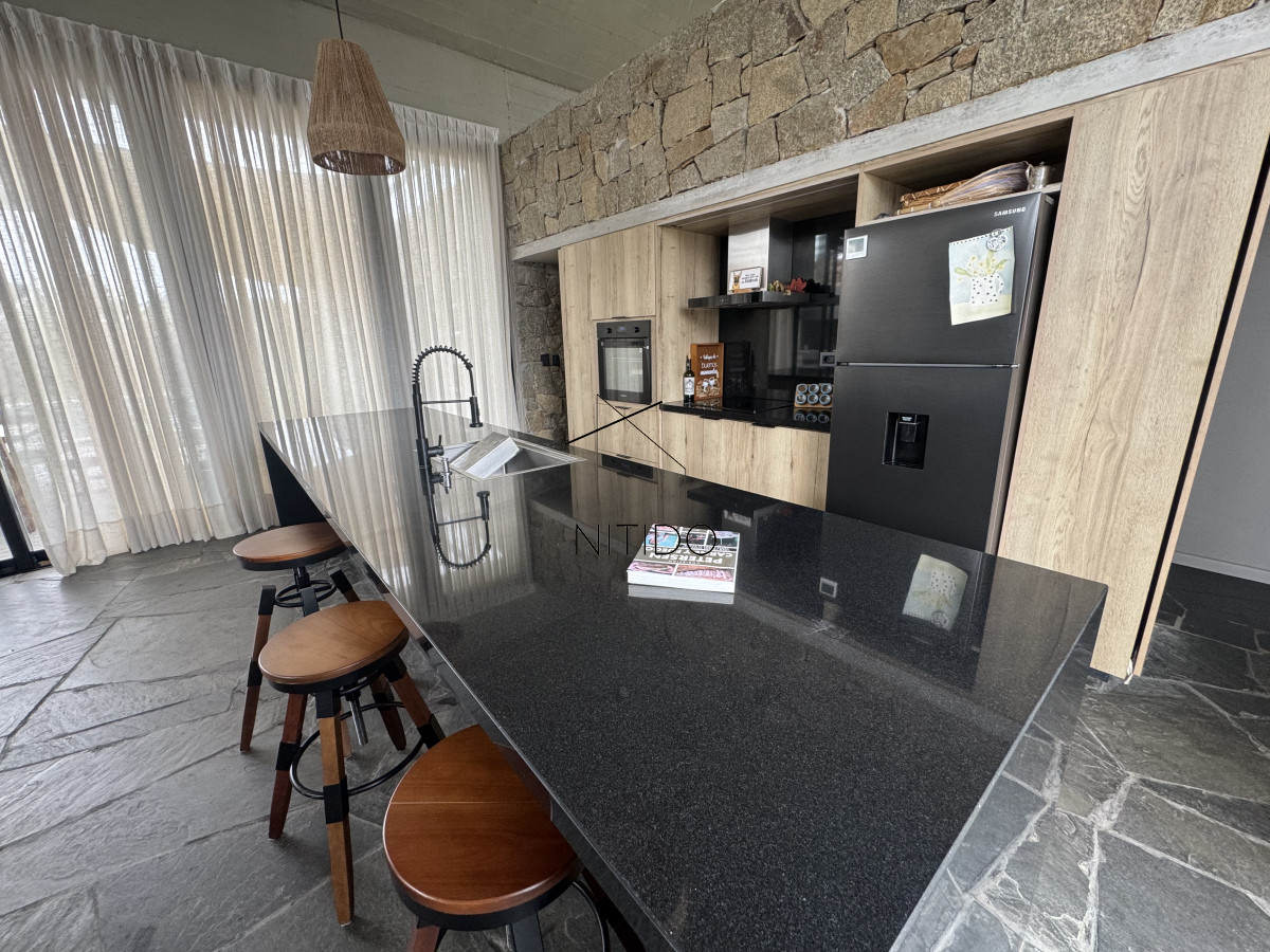 Casa ID.210 - Casa en alquiler temporal playa Brava 