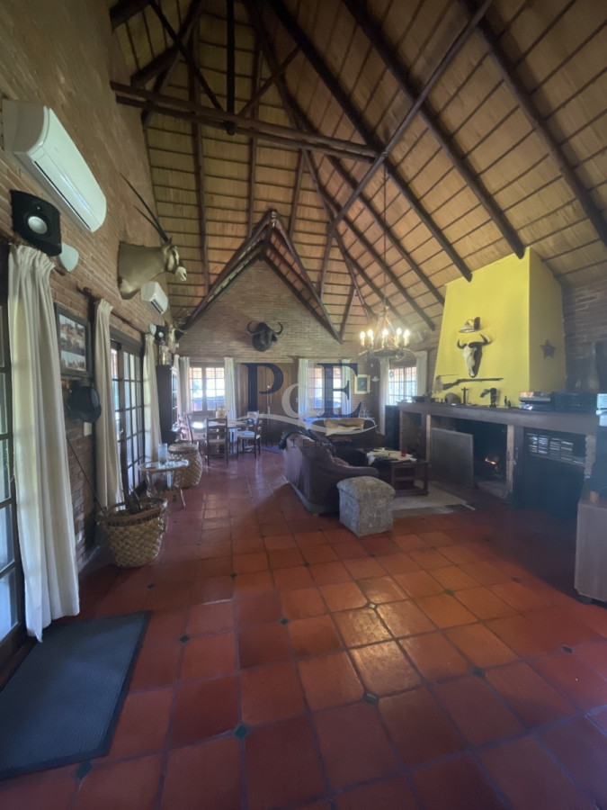 Casa en venta en Jardines de Córdoba 3 dorm y 4 baños. Punta del Este.  - Imagen 7