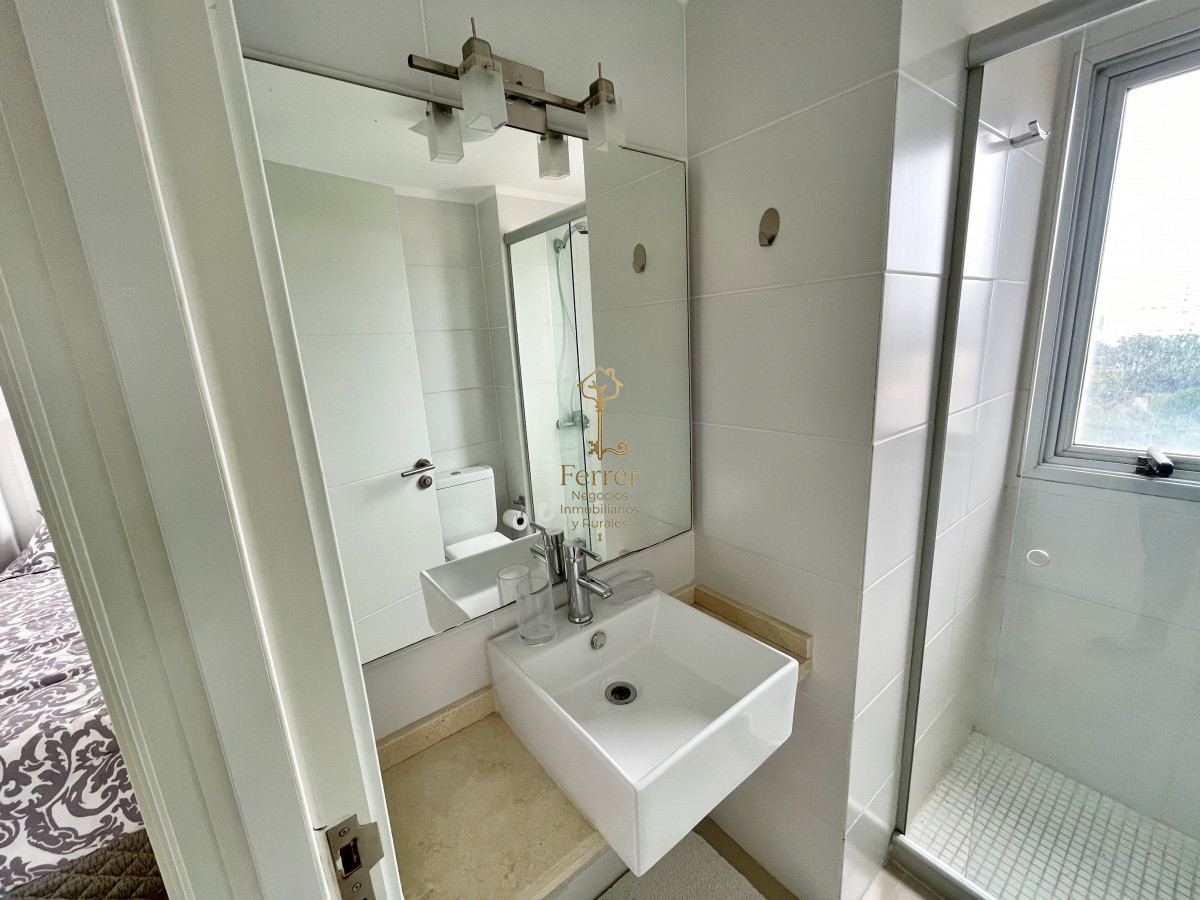 Apartamento ID.741 - Apartamento de dos dormitorios en venta  Punta del este  