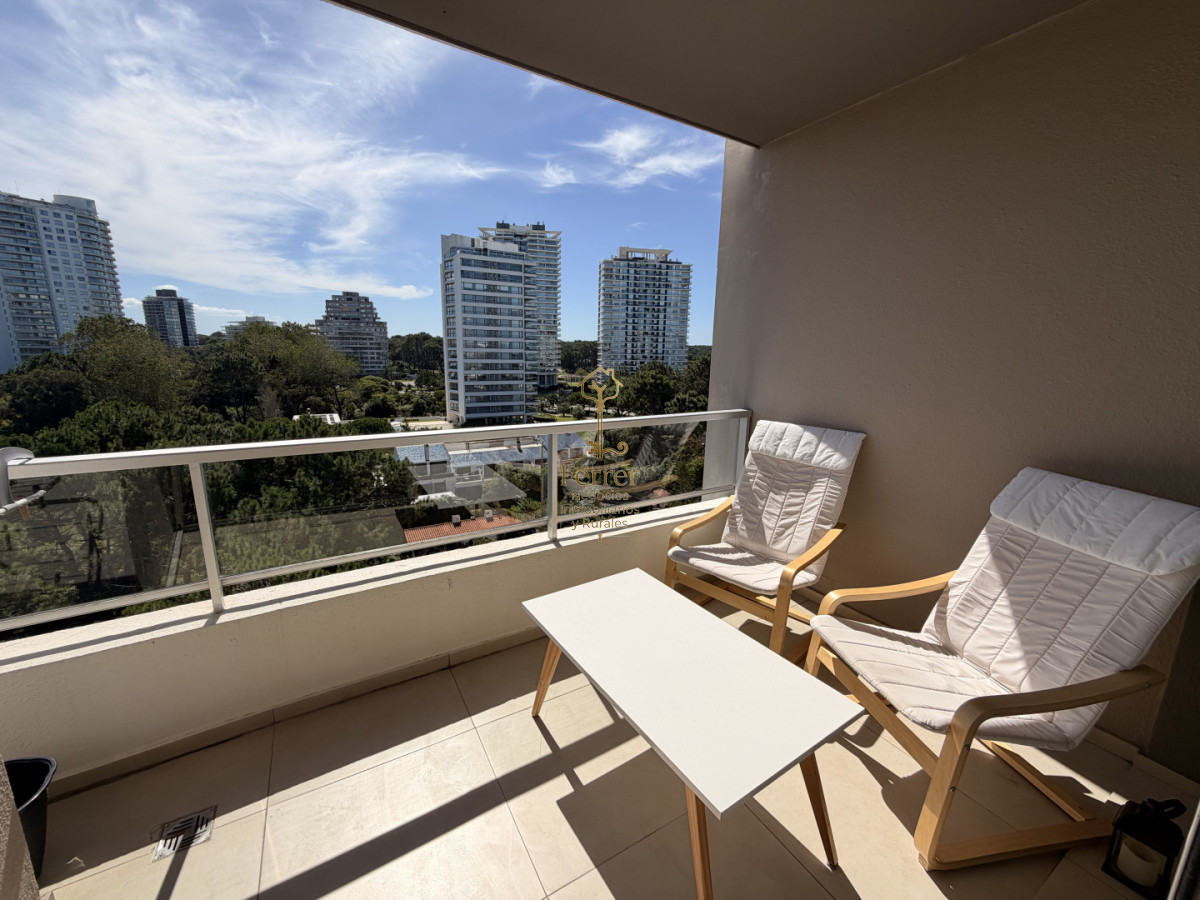 Apartamento ID.741 - Apartamento de dos dormitorios en venta  Punta del este  