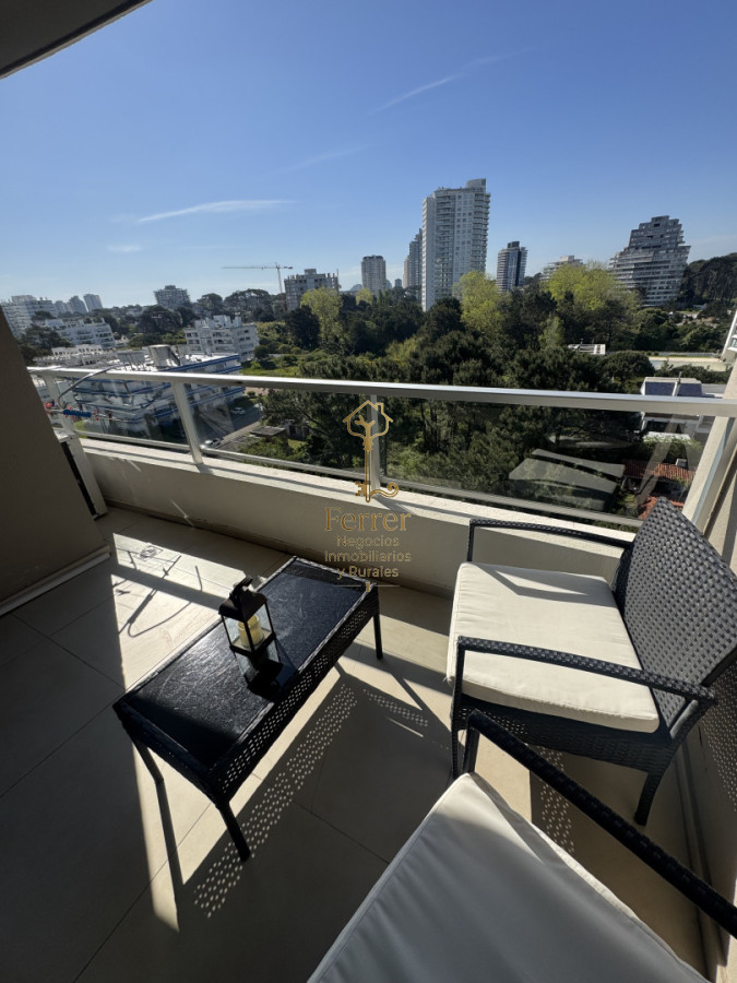 Apartamento ID.741 - Apartamento de dos dormitorios en venta  Punta del este  