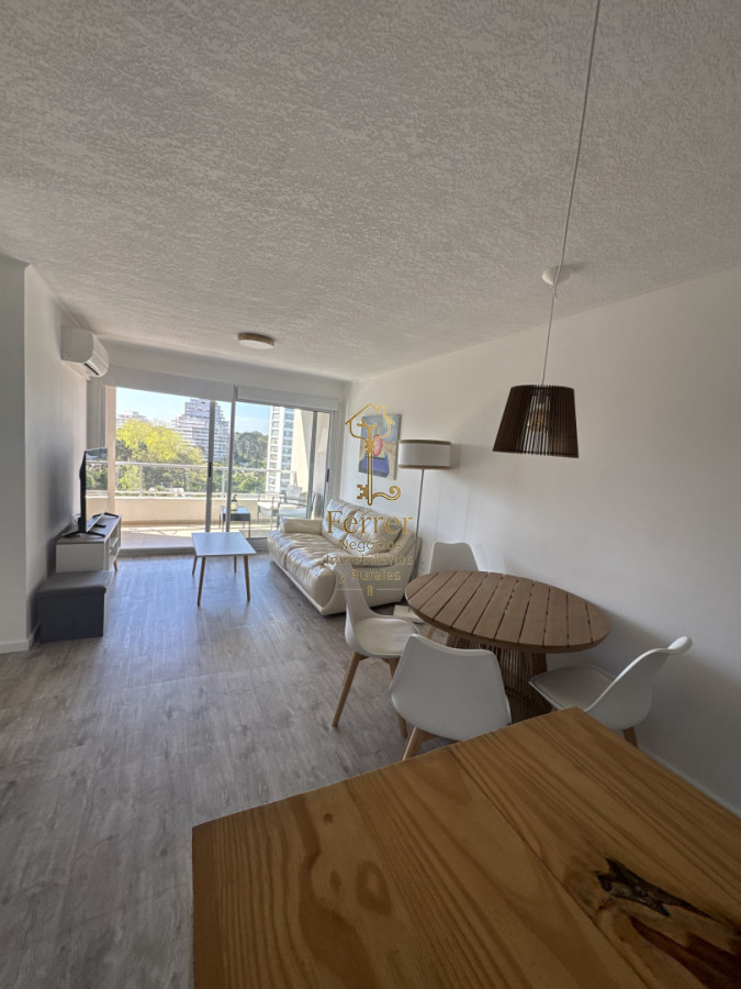 Apartamento ID.741 - Apartamento de dos dormitorios en venta  Punta del este  