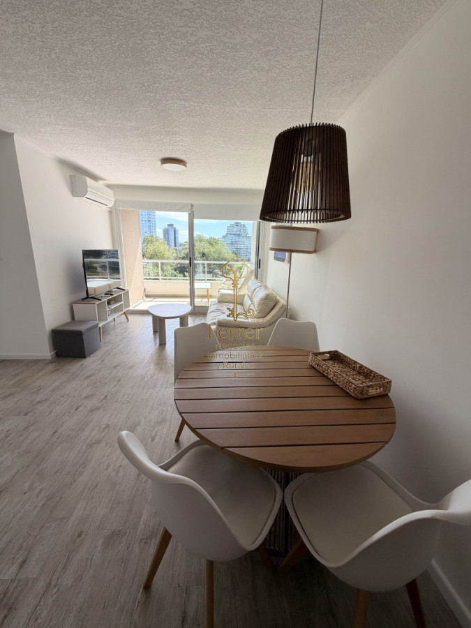 Apartamento ID.741 - Apartamento de dos dormitorios en venta  Punta del este  