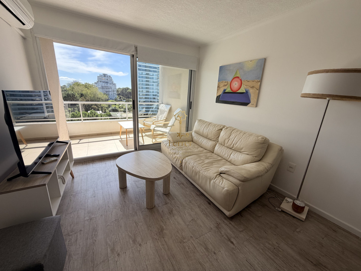 Apartamento ID.741 - Apartamento de dos dormitorios en venta  Punta del este  
