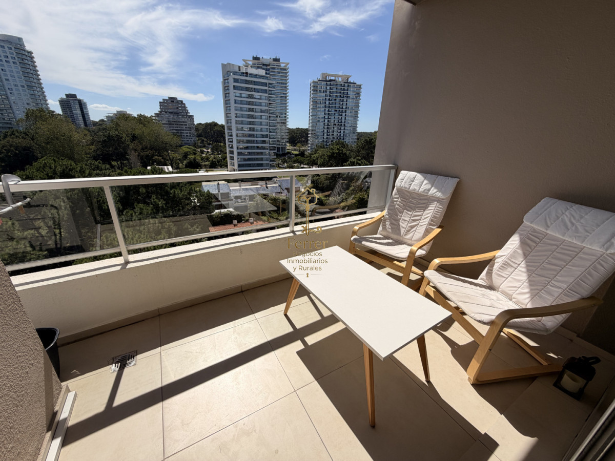 Apartamento ID.741 - Apartamento de dos dormitorios en venta  Punta del este  