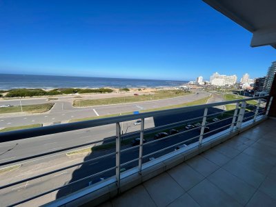 espectacular apartamento en venta frente al mar con hermosas vistas