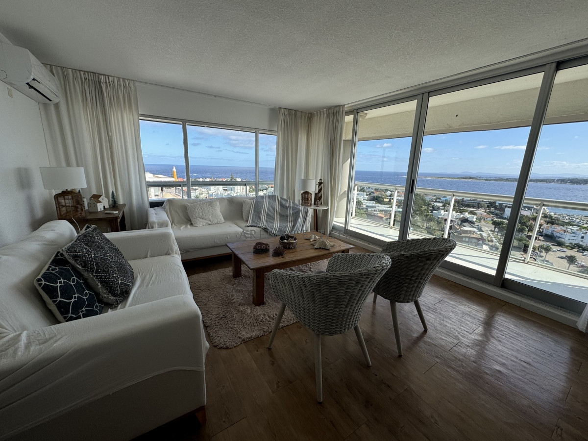 Apartamento ID.2940 - Apartamento en venta de 3 dormitorios en Punta del Este 