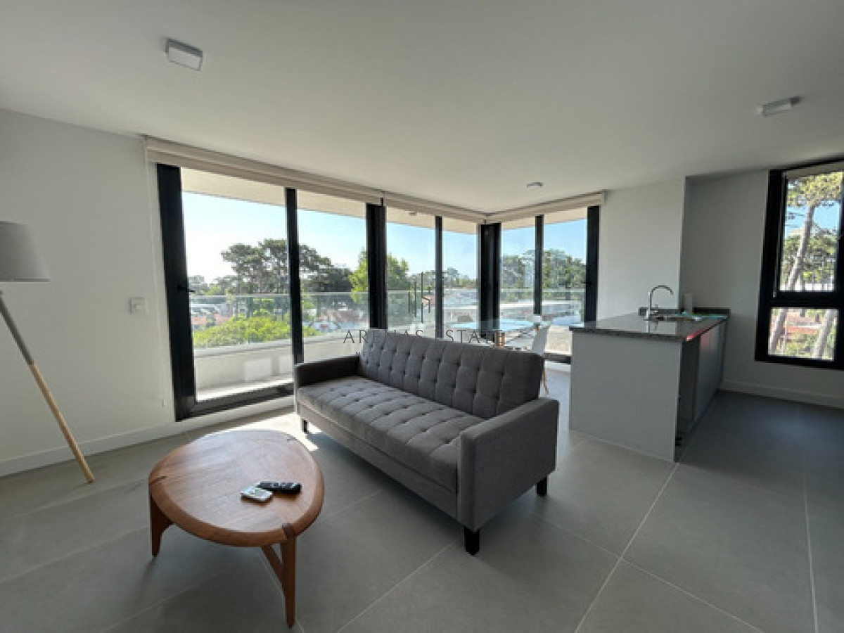 Apartamento ID.2547 - Apartamento de 2 dormitorios en venta en Punta del Este 