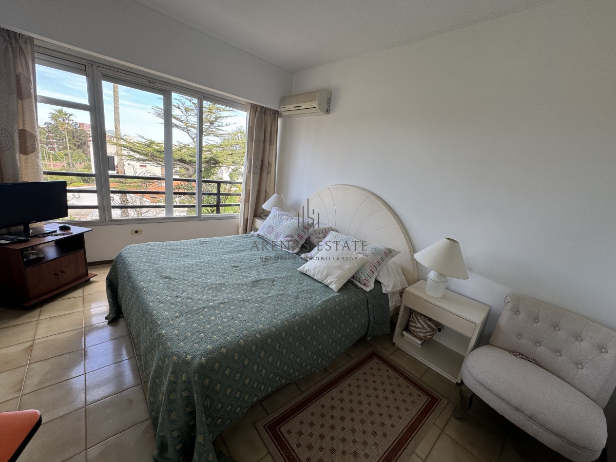 Apartamento ID.3083 - Apartamento de 3 dormitorios en venta en Punta del Este