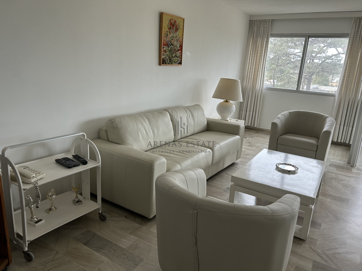 Apartamento ID.1740 - Apartamento de 3 dormitorios , zona Roosevelt , Punta del Este 