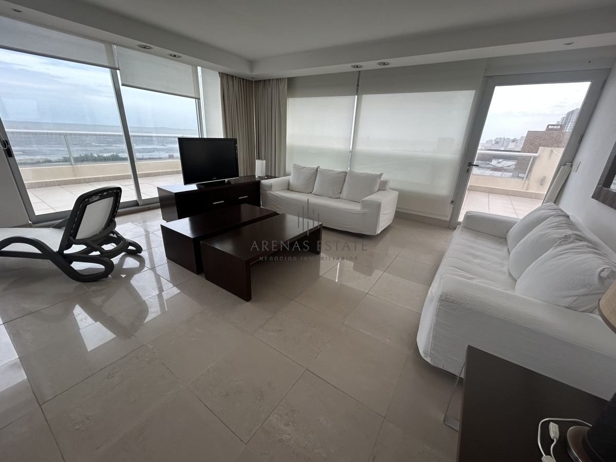 Apartamento ID.2073 - Espectcular Penthouse en venta en Punta del Este 