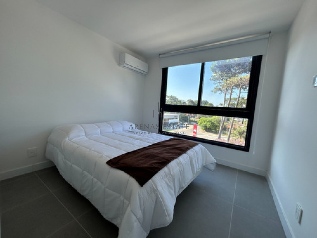 Apartamento ID.2547 - Apartamento de 2 dormitorios en venta en Punta del Este 