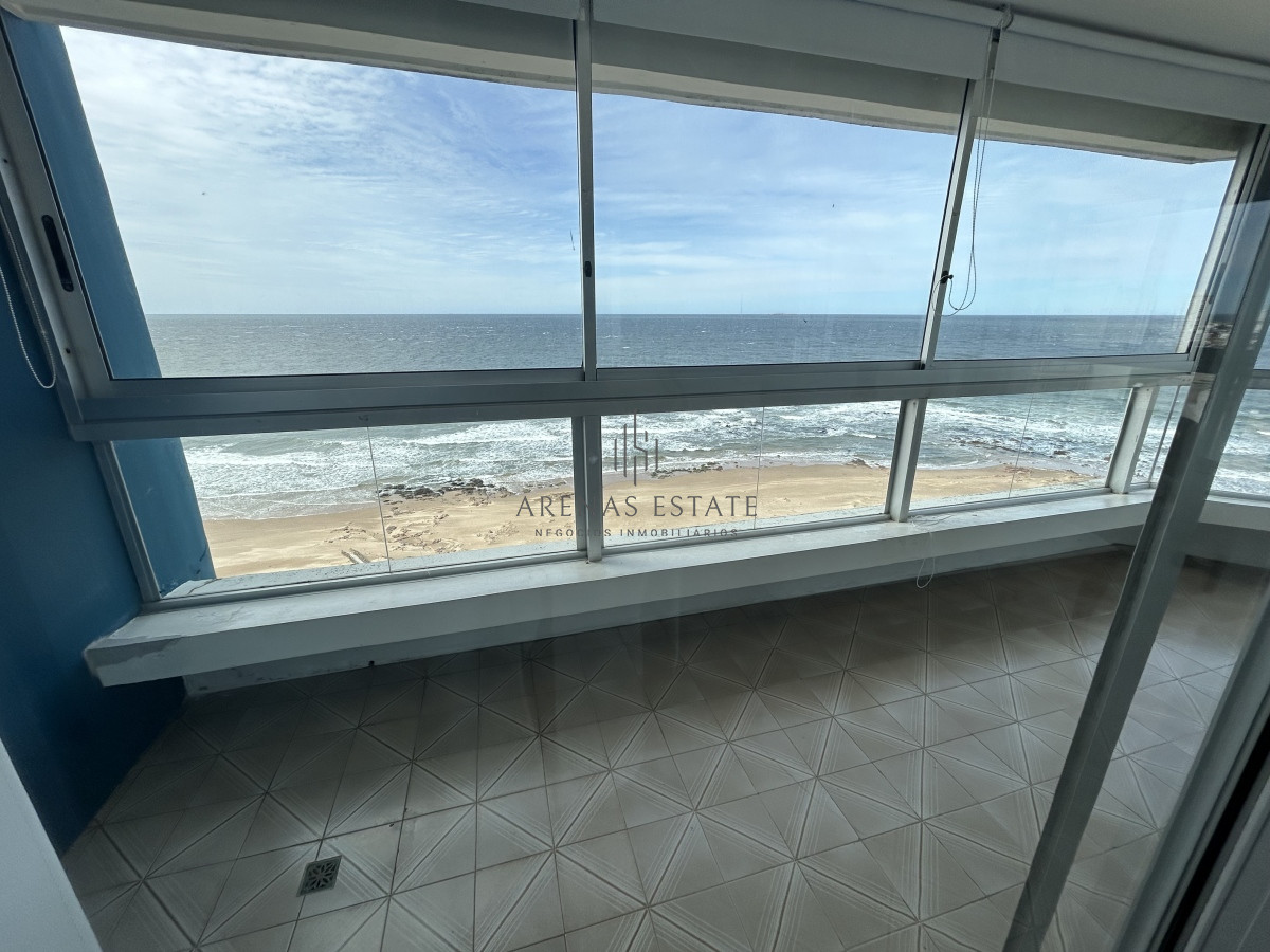Apartamento ID.1730 - Apartamento en venta , 3 dormitorios , primera linea de la Bava 