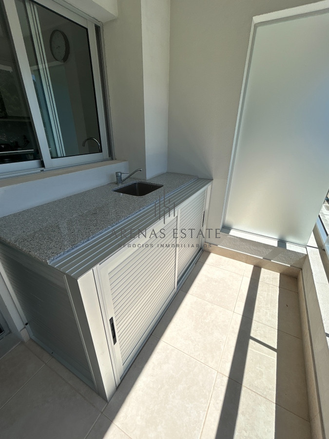 Apartamento ID.2037 - Penthouse en venta en Punta del Este , zona mansa , Dos dormitorios 