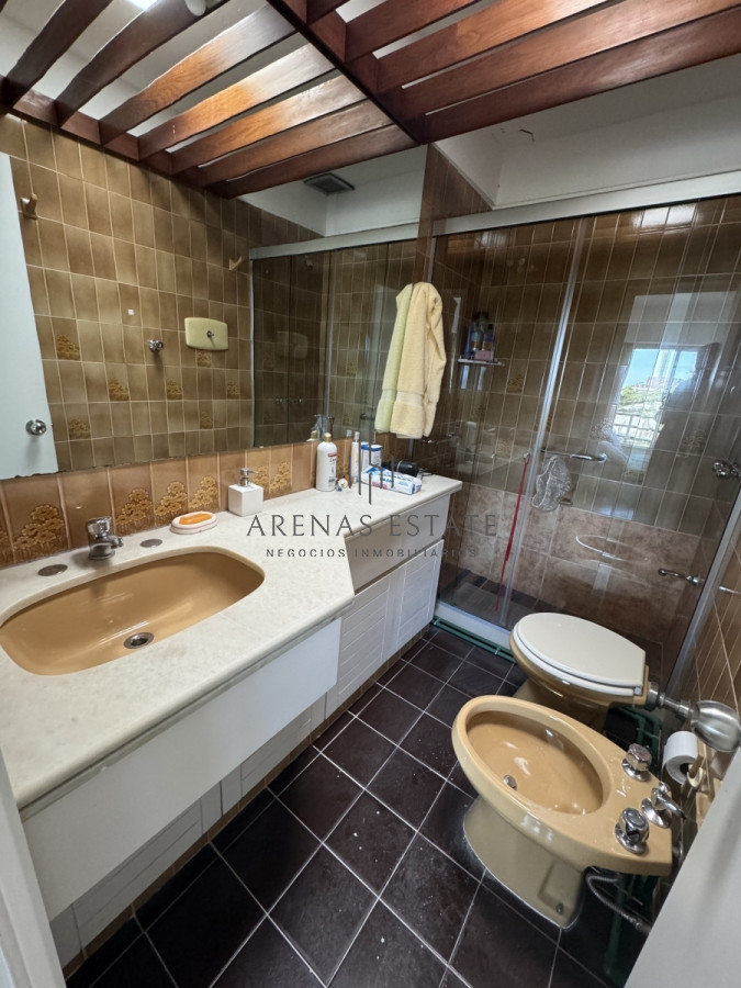 Apartamento ID.3083 - Apartamento de 3 dormitorios en venta en Punta del Este