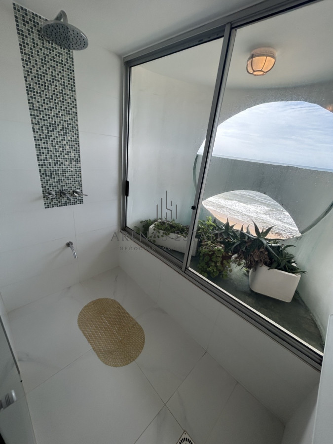 Apartamento ID.1730 - Apartamento en venta , 3 dormitorios , primera linea de la Bava 