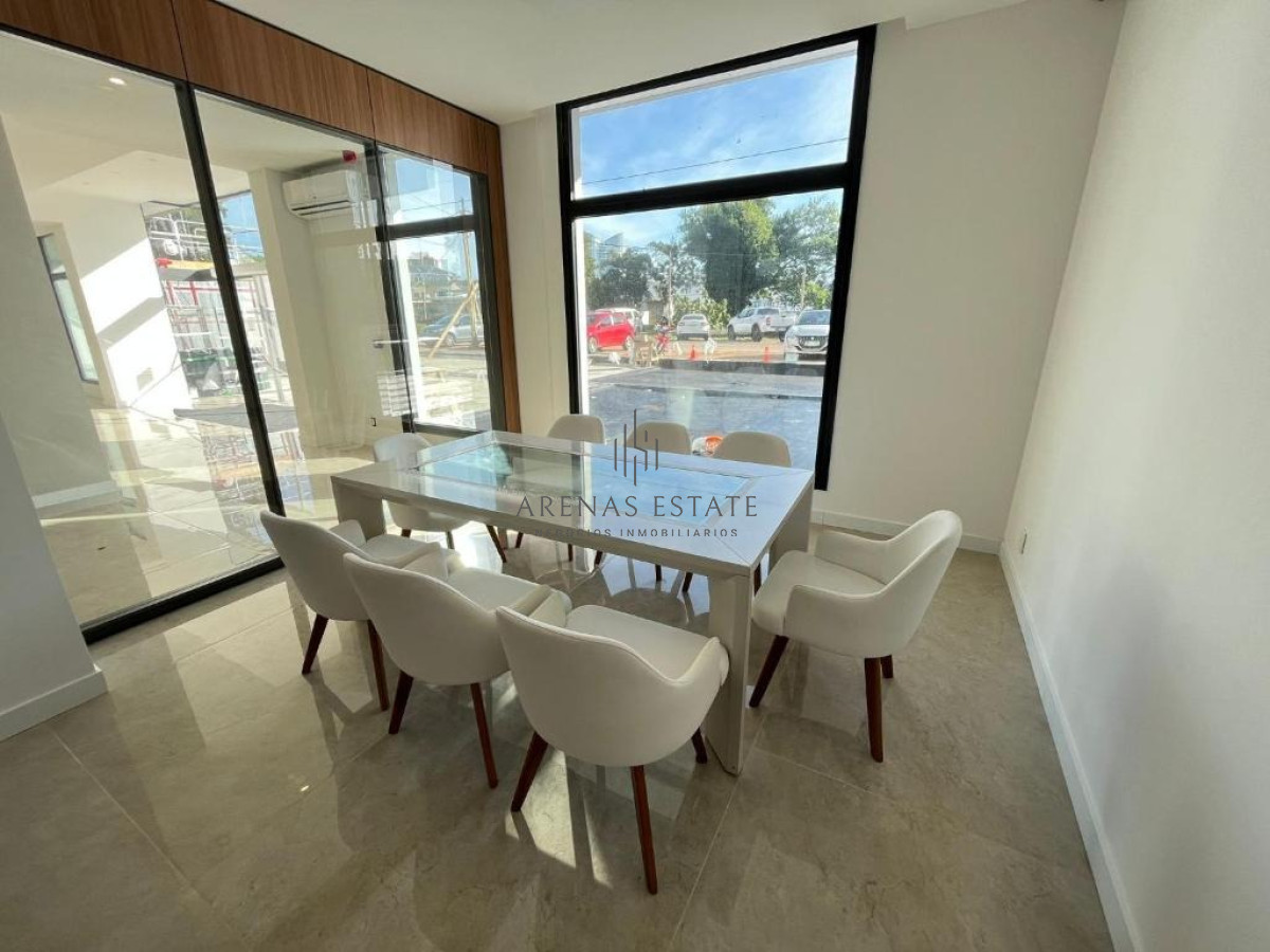 Apartamento ID.2547 - Apartamento de 2 dormitorios en venta en Punta del Este 
