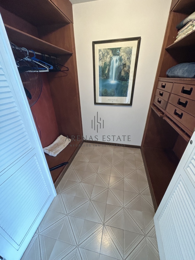Apartamento ID.1730 - Apartamento en venta , 3 dormitorios , primera linea de la Bava 