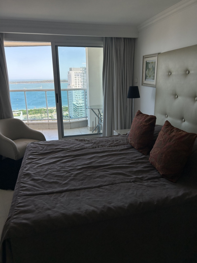 Apartamento ID.2213 - Apartamento de 3 dormitorios en venta en casino tower 