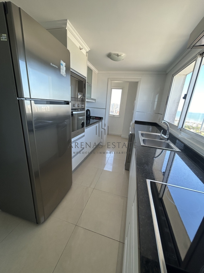 Apartamento ID.2213 - Apartamento de 3 dormitorios en venta en casino tower 