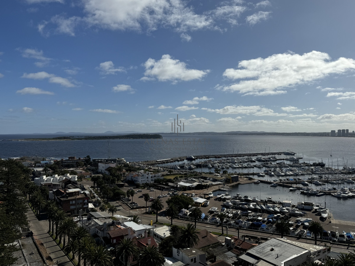 Apartamento ID.2940 - Apartamento en venta de 3 dormitorios en Punta del Este 