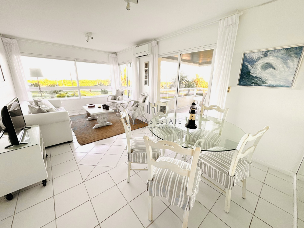 Apartamento ID.2712 - Apartamento de dos dormitorios en venta en Punta del Este 