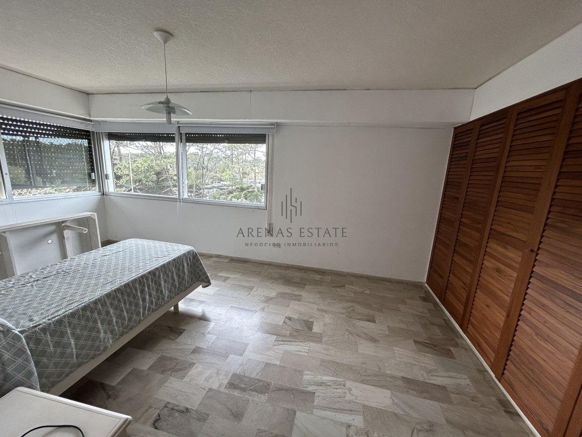 Apartamento ID.1740 - Apartamento de 3 dormitorios , zona Roosevelt , Punta del Este 