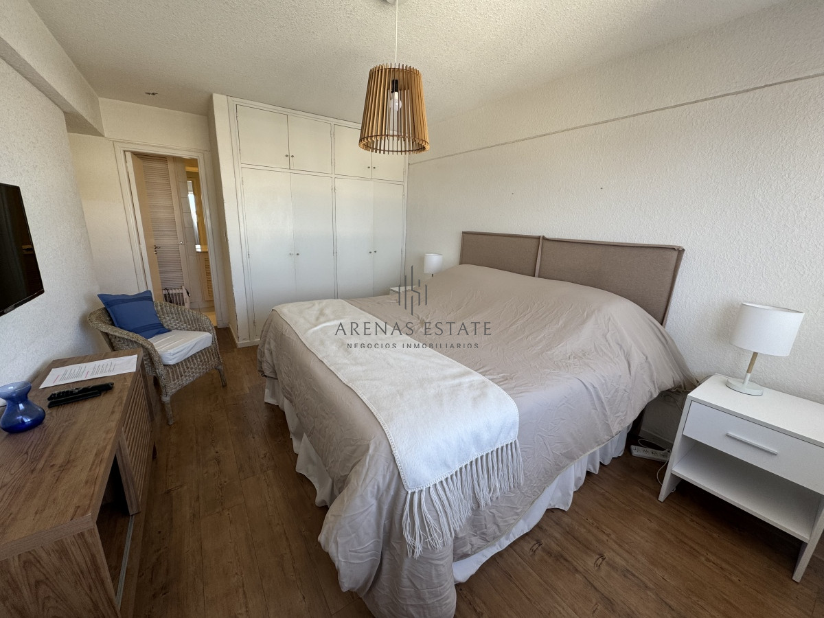Apartamento ID.2940 - Apartamento en venta de 3 dormitorios en Punta del Este 