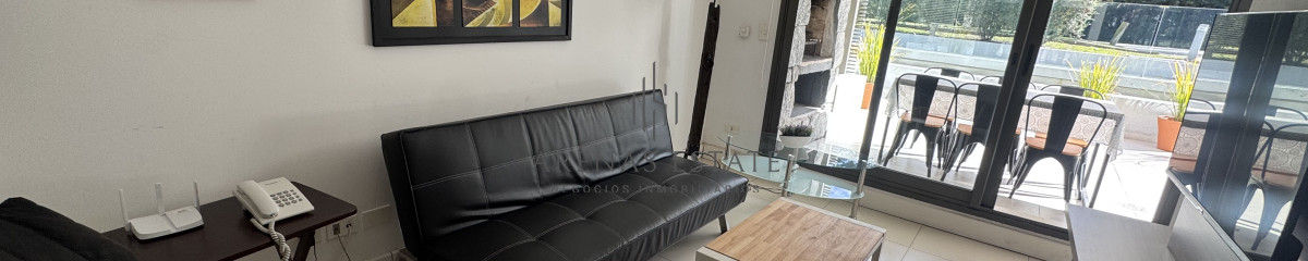 Apartamento en venta en Punta del Este de 1 dormitorio y medio