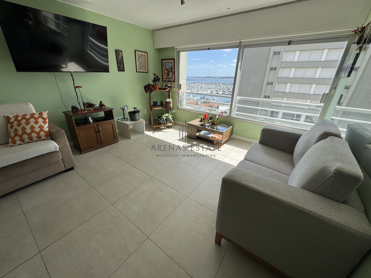 Apartamento ID.3995 - Apartamento de dos dormitorios en venta en Peninsula , Punta del Este 