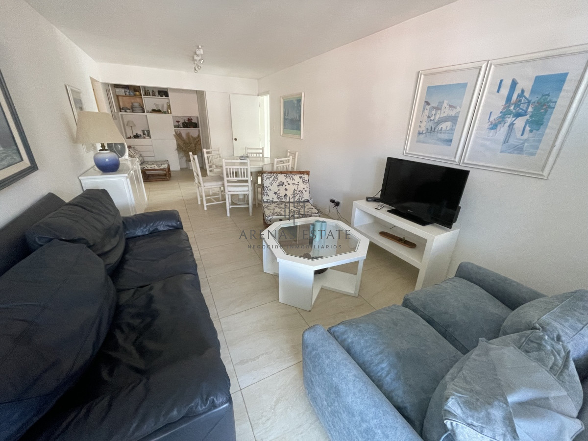 Apartamento ID.1673 - Apartamento de 3 dormitorios primera linea de la mansa, Punta del Este 