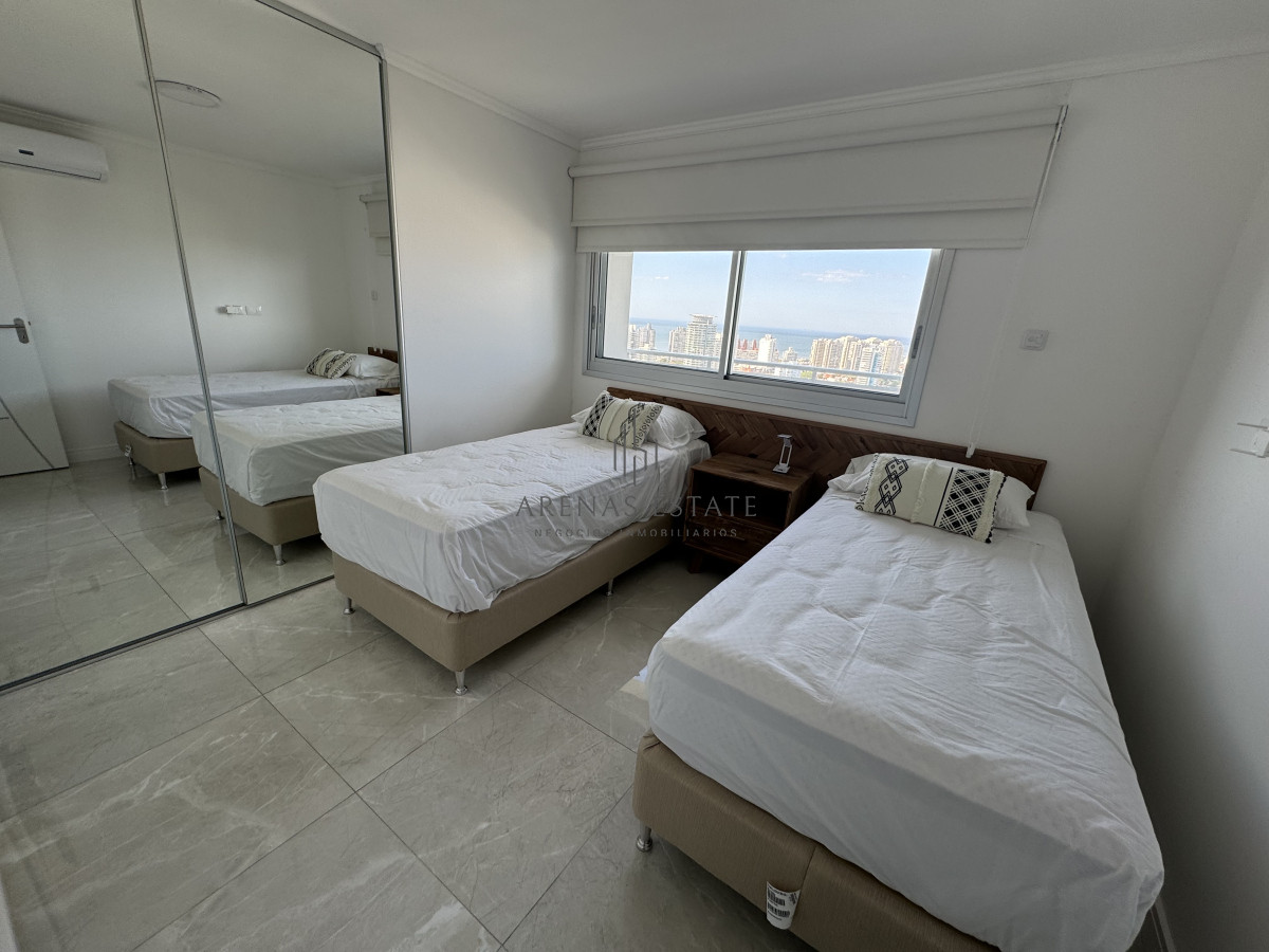 Apartamento ID.3544 - Espectacular Penthouse en Venta en Punta del Este  