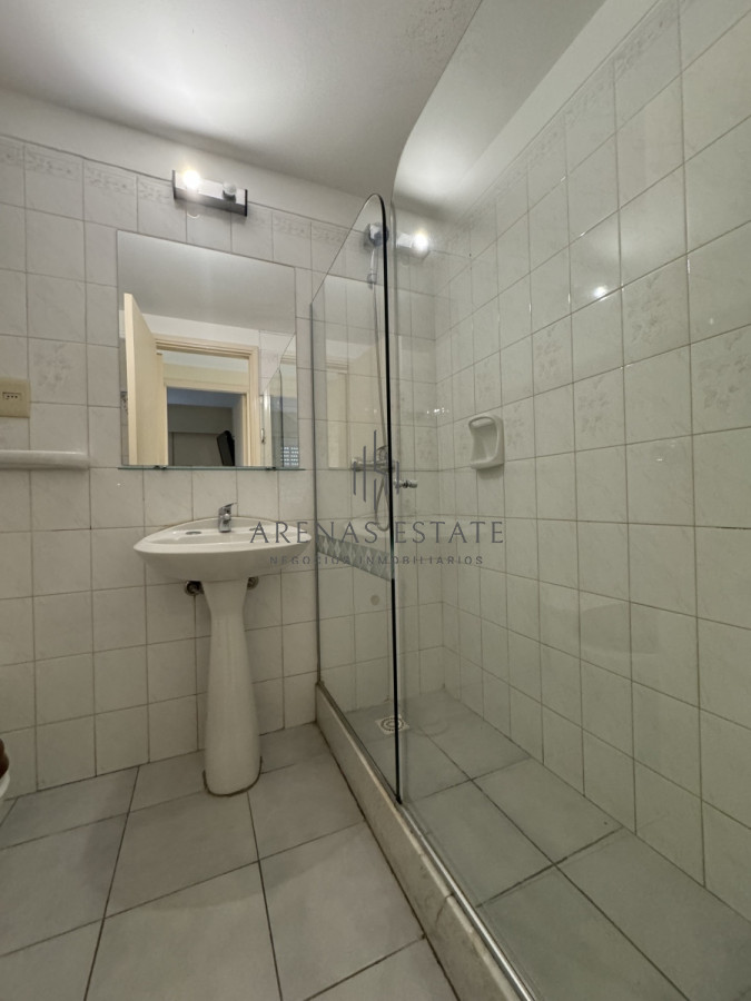 Apartamento ID.2912 - Apartamento de 3 dormitorios en venta en Punta del Este 